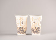 Tazas de café de papel aisladas espuma, tazas de papel de la bebida fría a todo color de la impresión