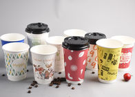 China Tazas de papel disponibles aisladas con las tapas para las bebidas calientes/café express compañía