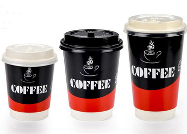 China Dos tazas de consumición del papel de empapelar para la tienda del café, tazas de café para llevar con las tapas fábrica